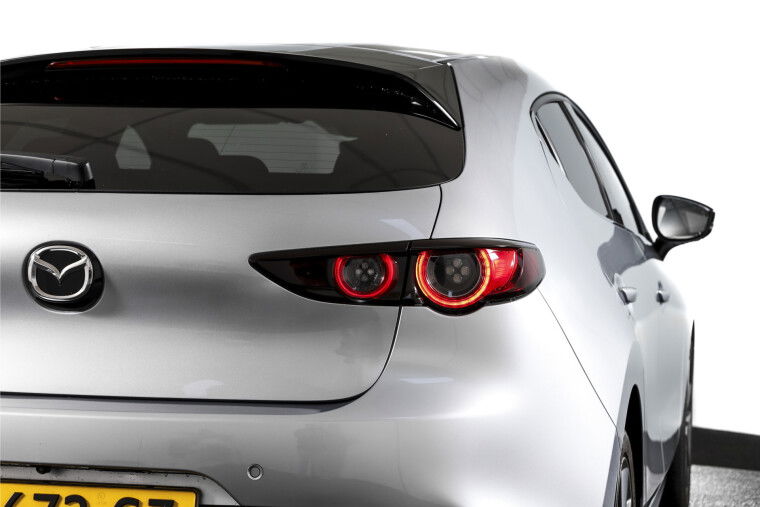 Mazda - 3