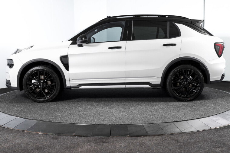 Lynk & Co - 01