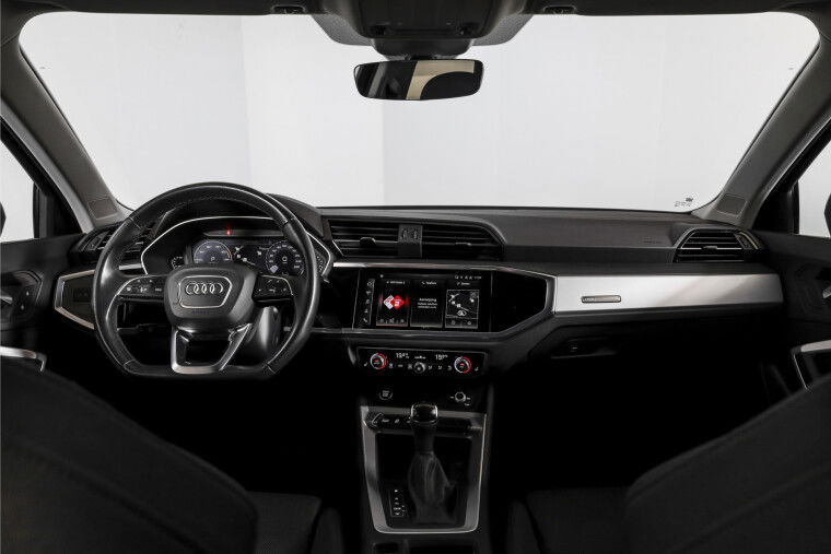 Audi - Q3