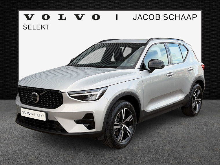 Foto van Volvo XC40 2.0 B4 Plus Dark
