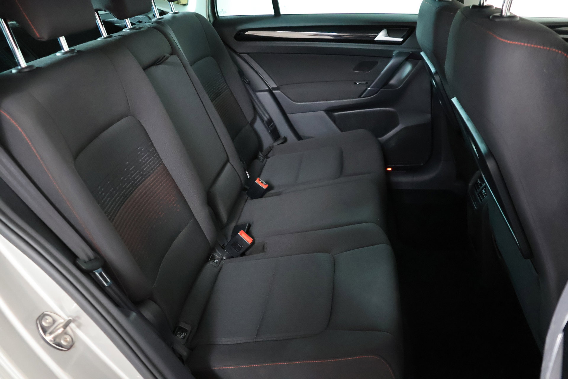 Volkswagen Golf SportsVan