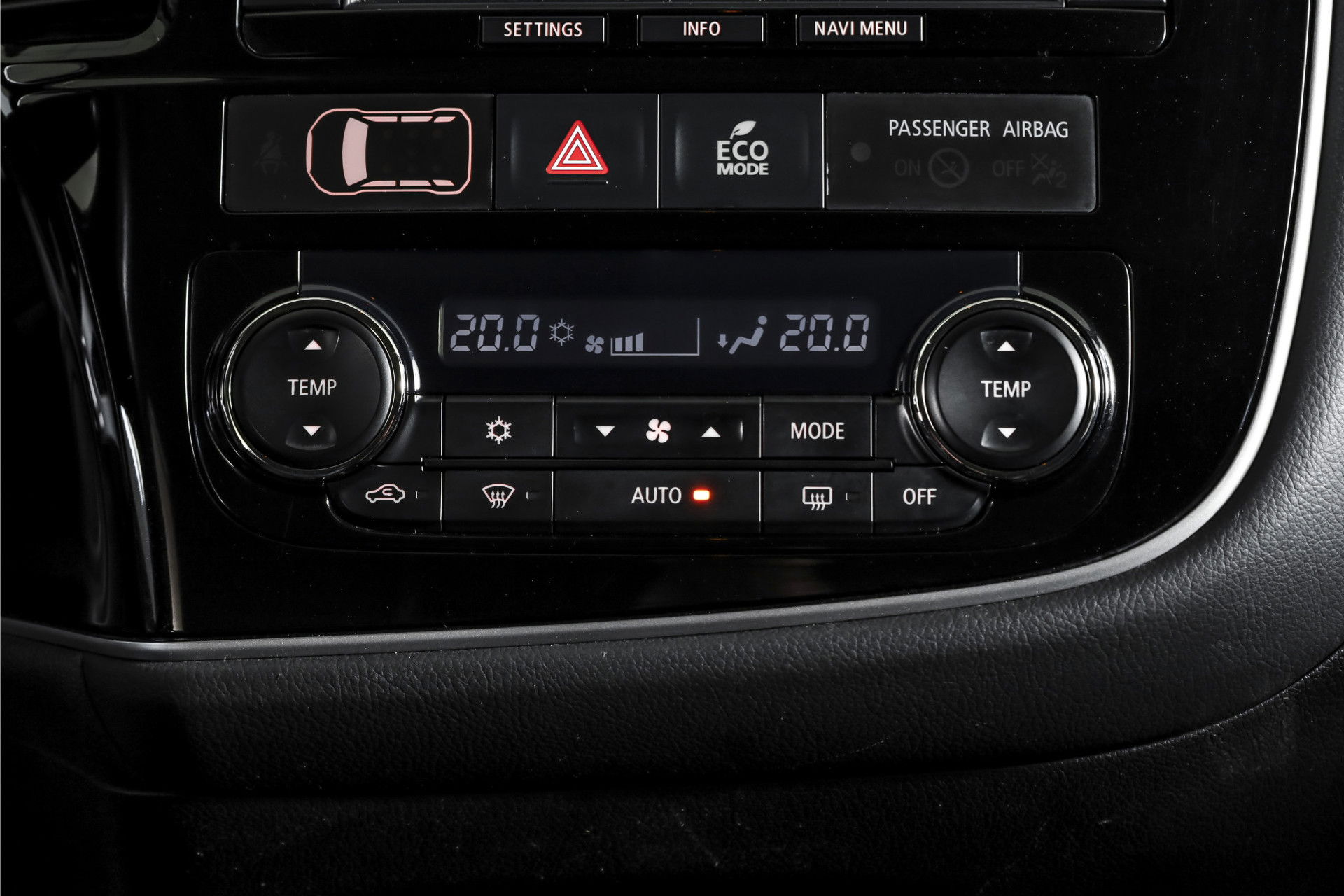 Mitsubishi - Outlander