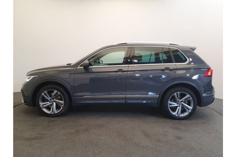 Volkswagen Tiguan 1.4 TSI eHybrid R-Line Business+ Wegklapbare trekhaak, ACC, PDC