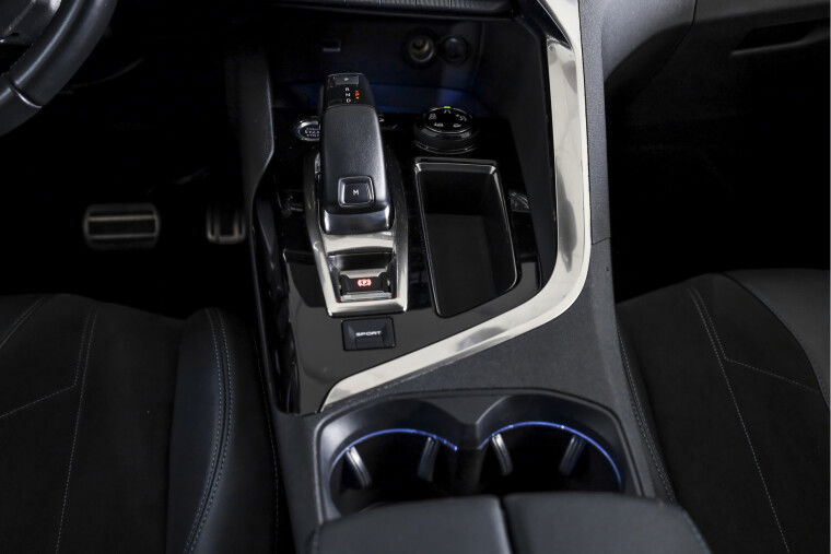 Peugeot - 3008