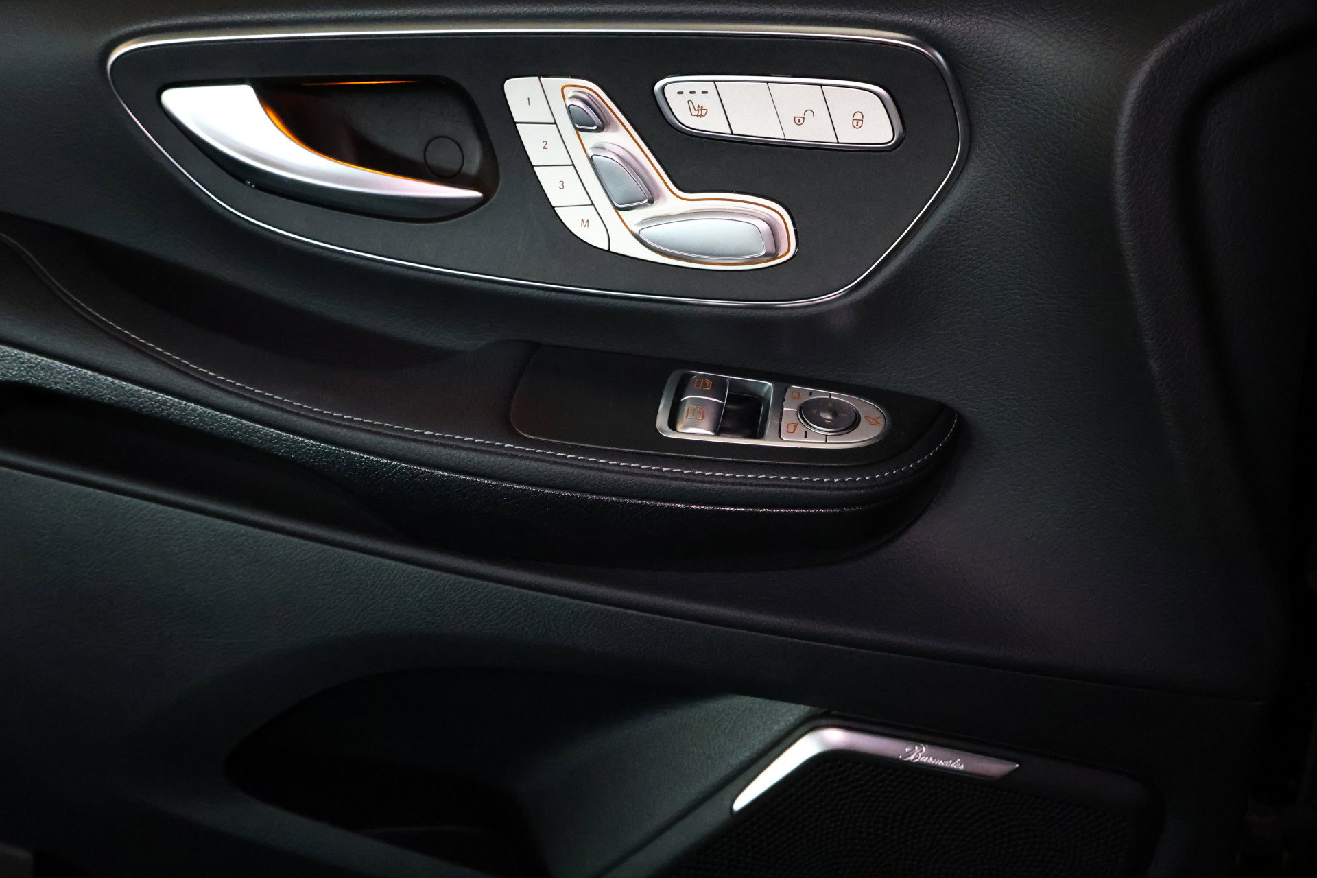 Mercedes-Benz 300d L2 Exclusive AMG Line AVM MEMORY BURMEISTER NAVI CLIMA 360CAM "24 - foto 22