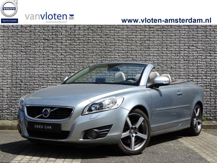 Foto van Volvo C70 Convertible 2.4i Intro Edition | CarPlay | Camera | Haak