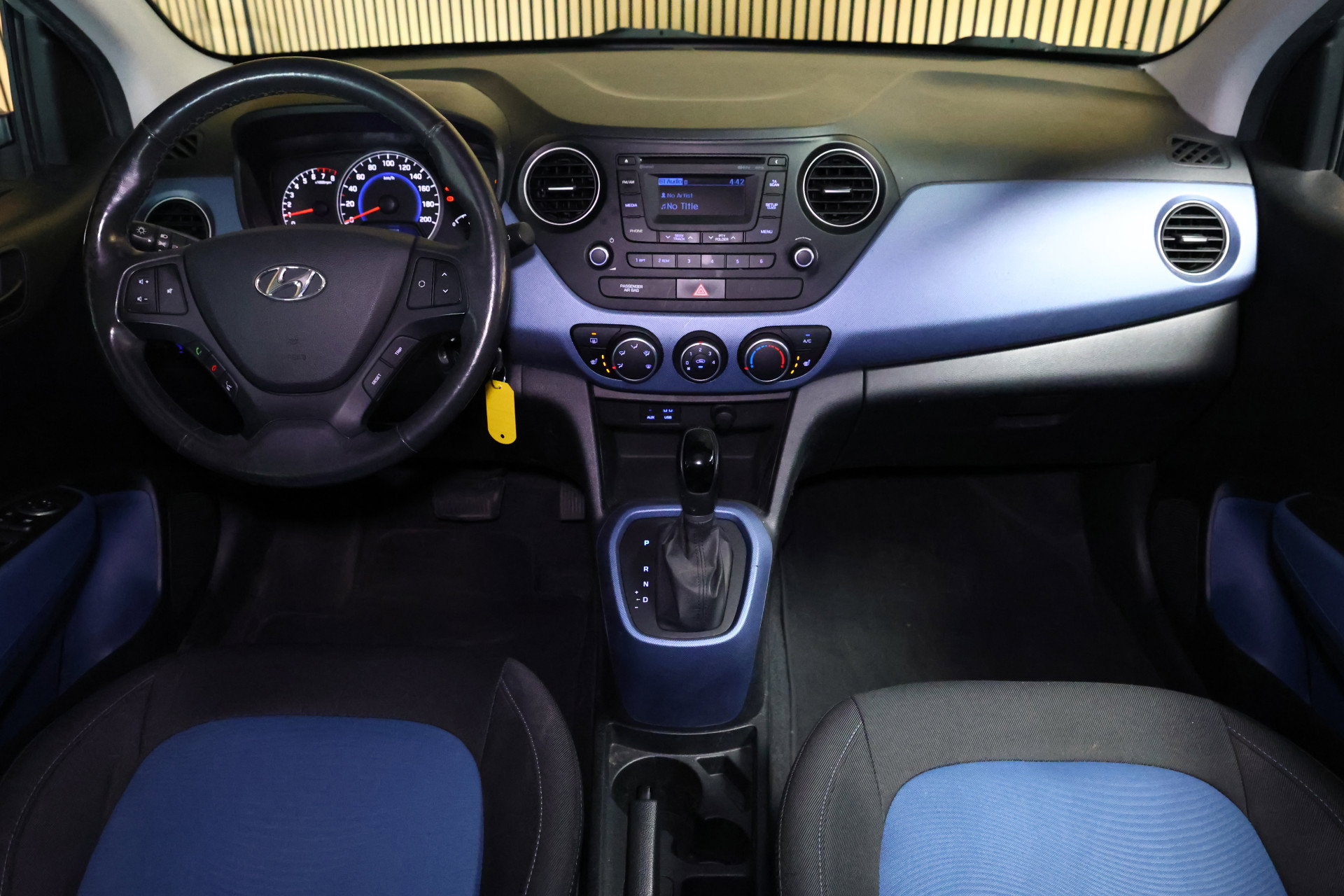 Hyundai 1.0i Comfort 5p. AUTOMAAT AIRCO BT STOELVERWARMING 2016 - foto 2