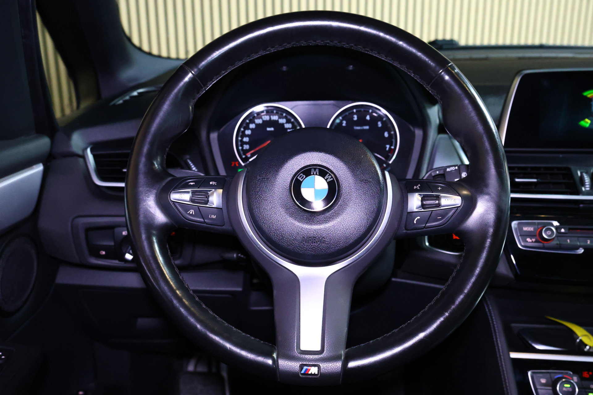 BMW Active Tourer 225xe M SPORT iPerform PLUGIN AUTOM PANO NAVI "20 - foto 34