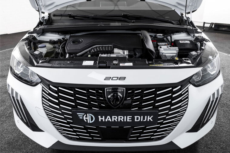 Peugeot - 208