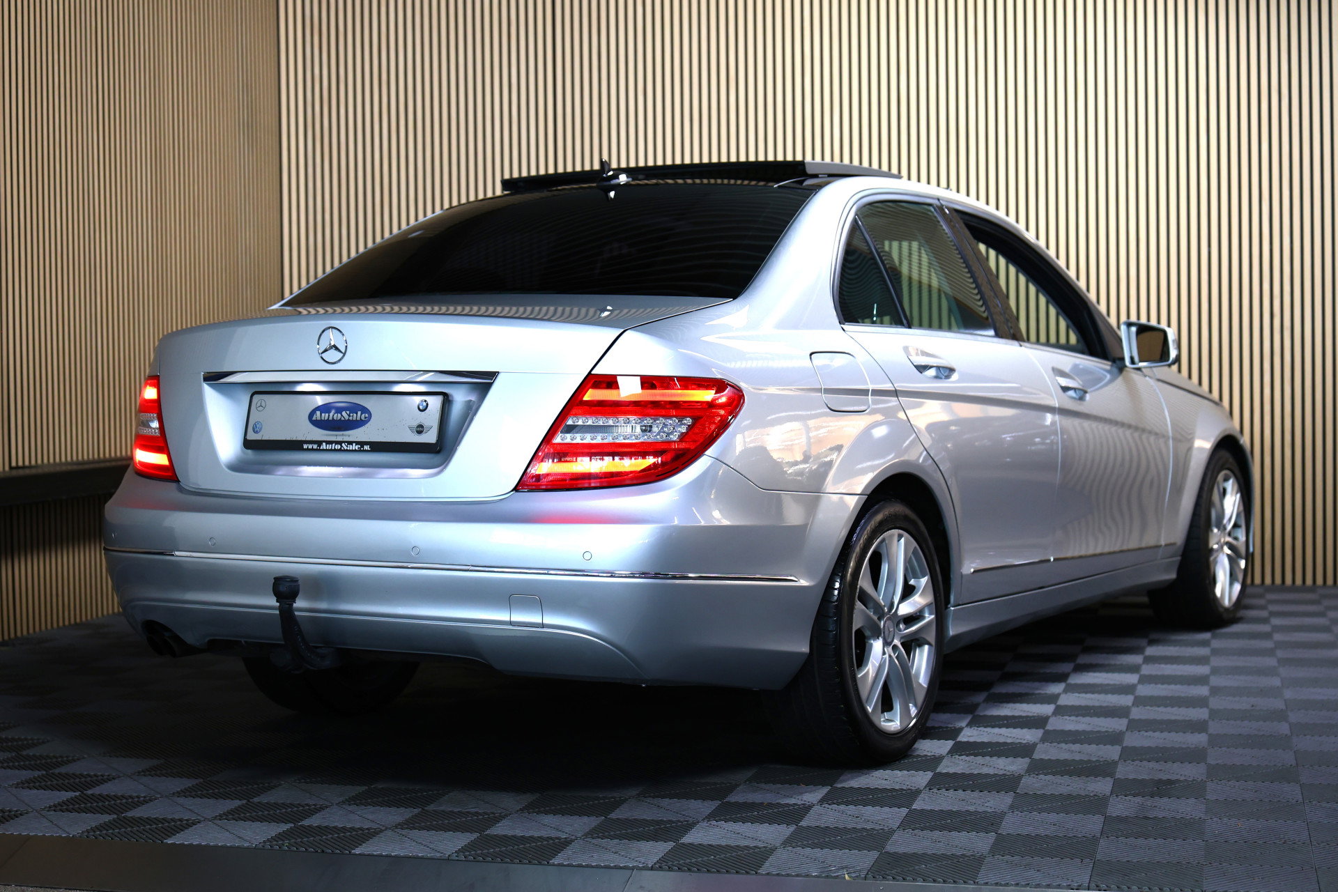 Mercedes-Benz 180 Edition Avantgarde AUTOMAAT PANO NAVI CLIMA STOELVW PDC BT "12 - foto 3