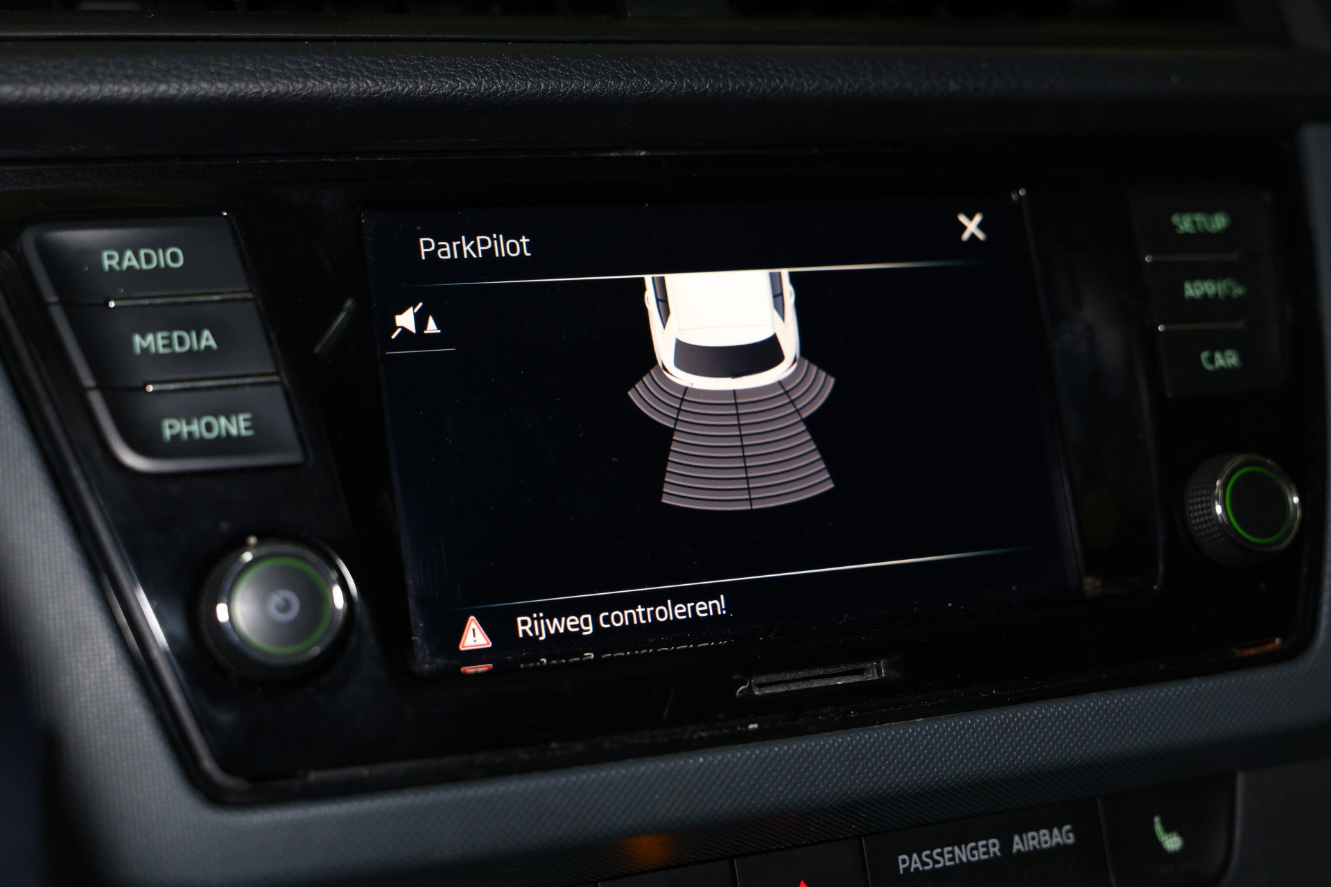 Škoda AVM AIRCO BLUETOOTH STOELVW PDC "19 - foto 22