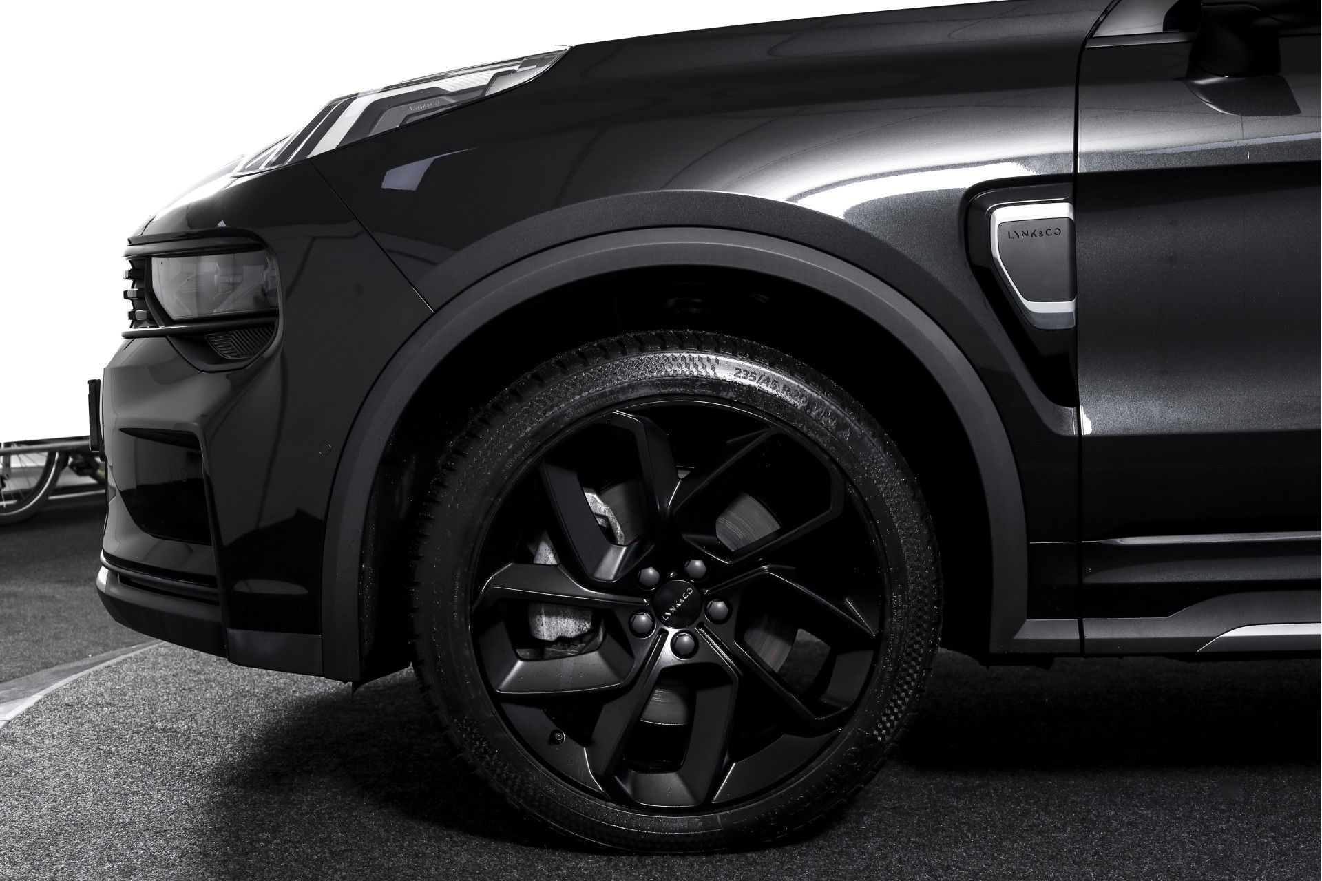 Lynk & Co - 01