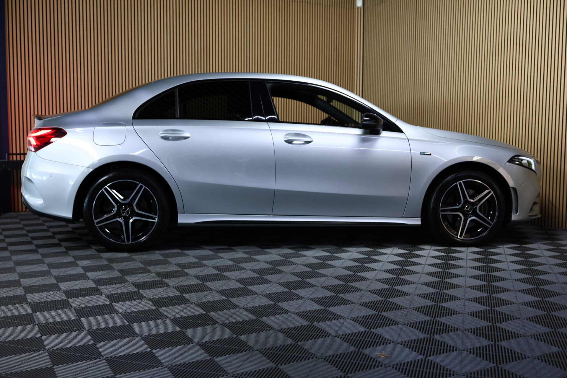 Mercedes-Benz 250 e Business AMG VIRTUAL NAVI CLIMA KEYLSS START SFEER CAMERA '20 - foto 9