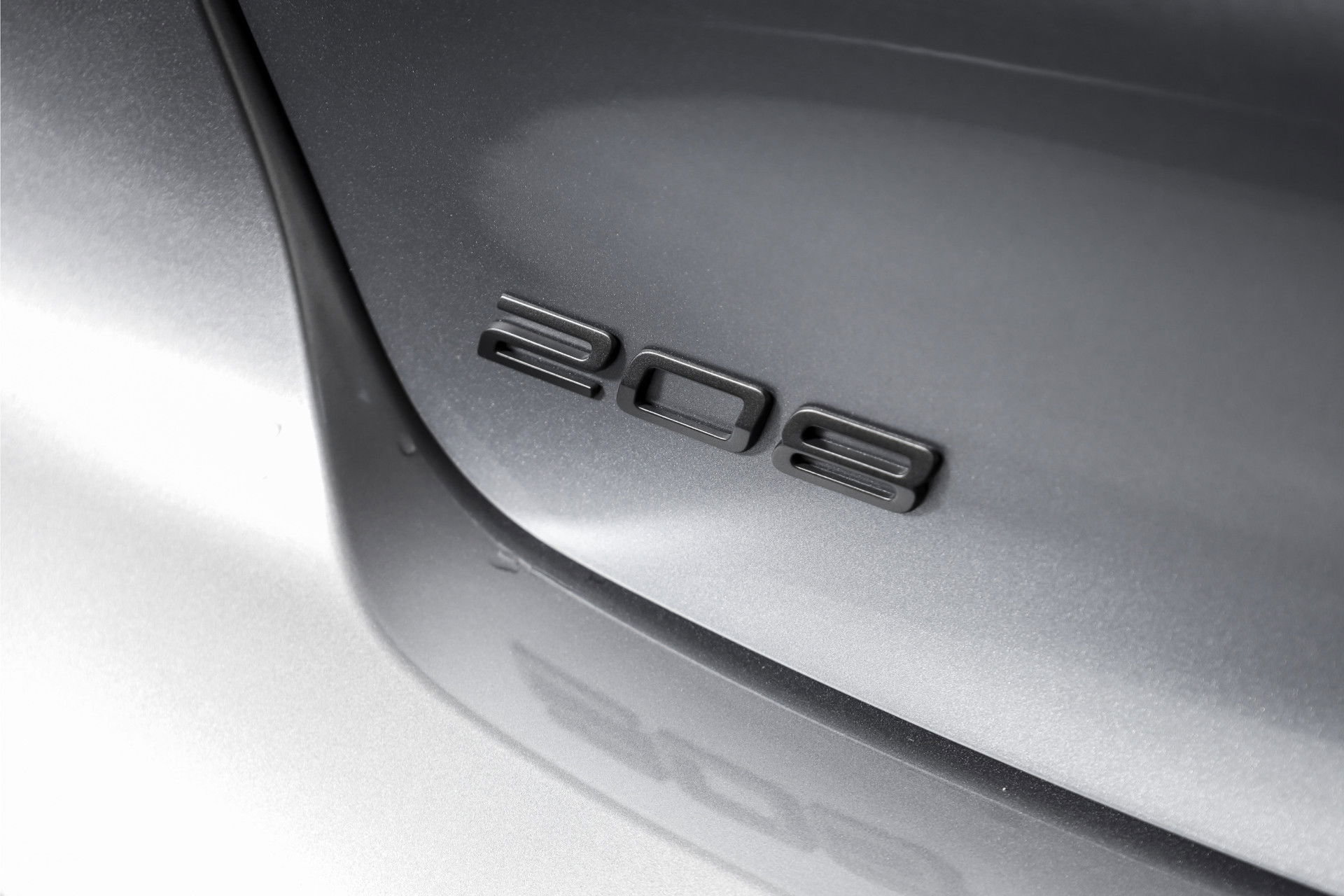 Peugeot - 208