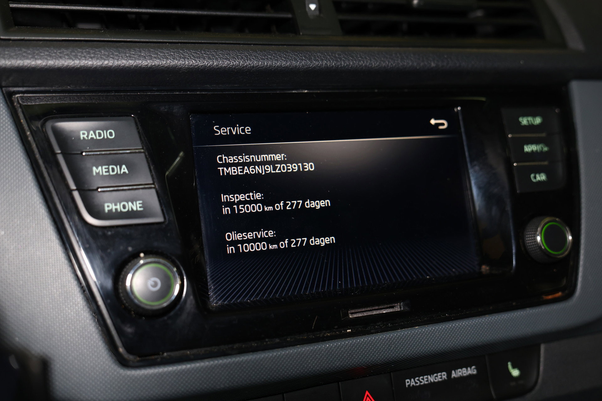 Škoda AVM AIRCO BLUETOOTH STOELVW PDC "19 - foto 18