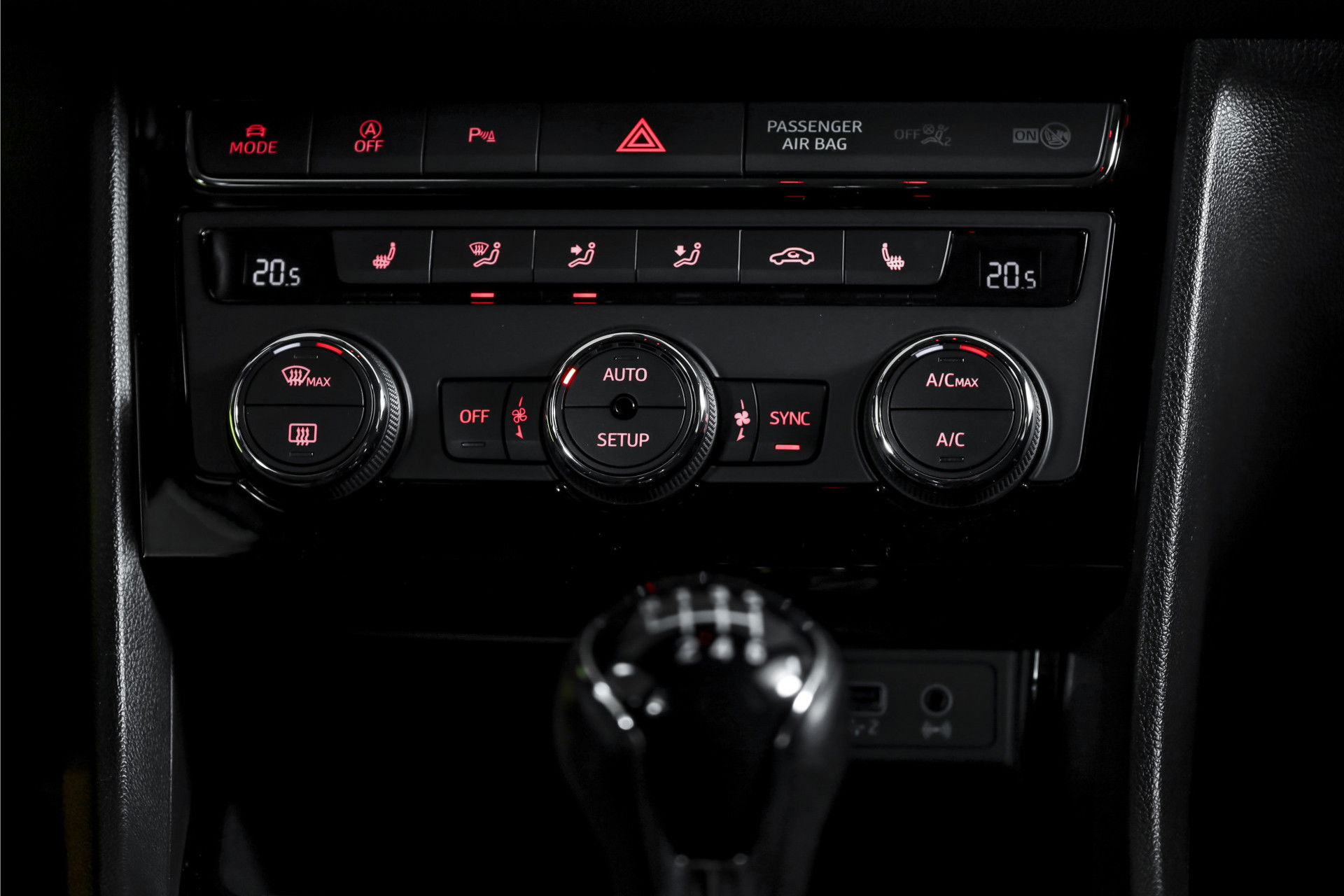 SEAT - Leon