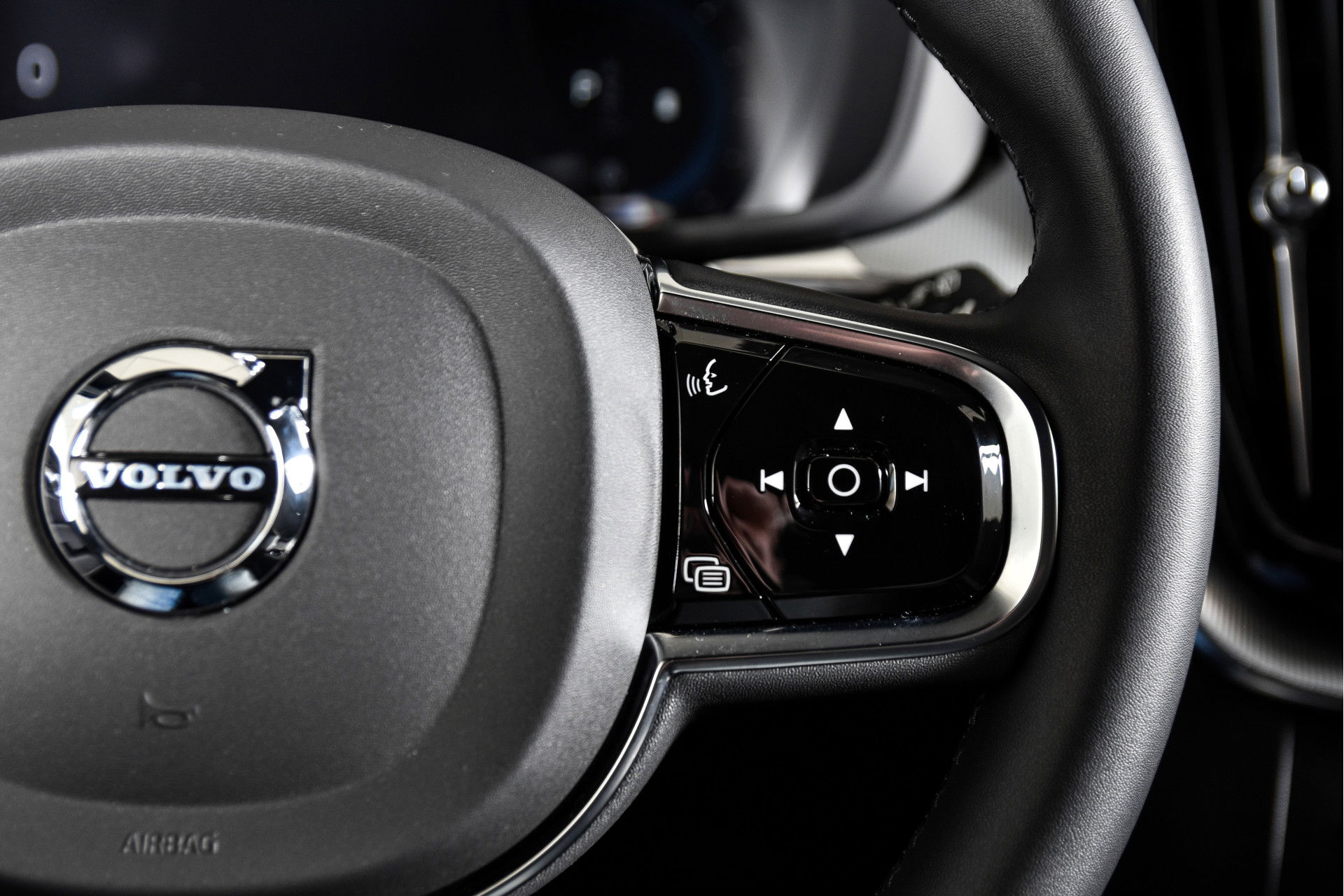 Volvo - XC60