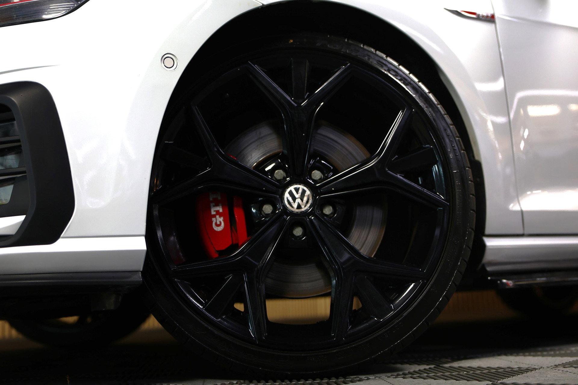 Volkswagen 2.0 TSI GTI Performance DSG NAVI CLIMA CRUISE MAXTONSTOELVW PARK ASS. STOELVW '14 - foto 4