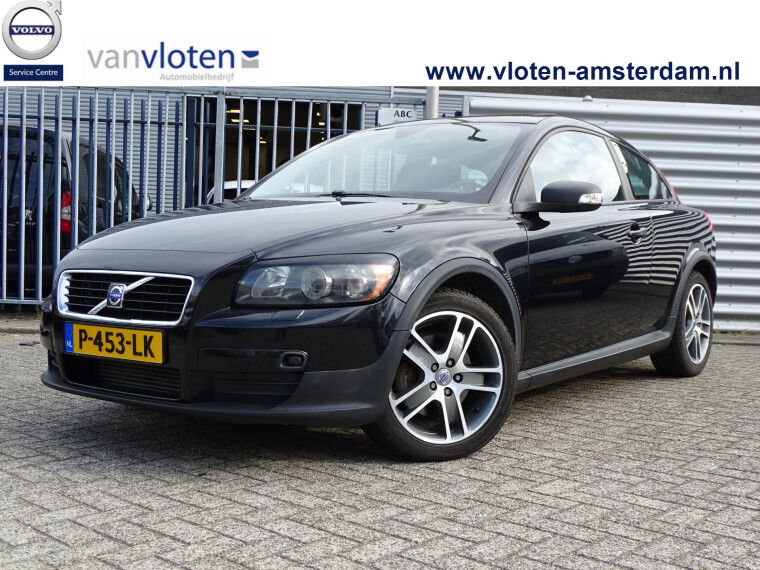 Foto van Volvo C30 2.5 T5 Momentum | Automaat | Trekhaak | Schuifdak | Youngtimer