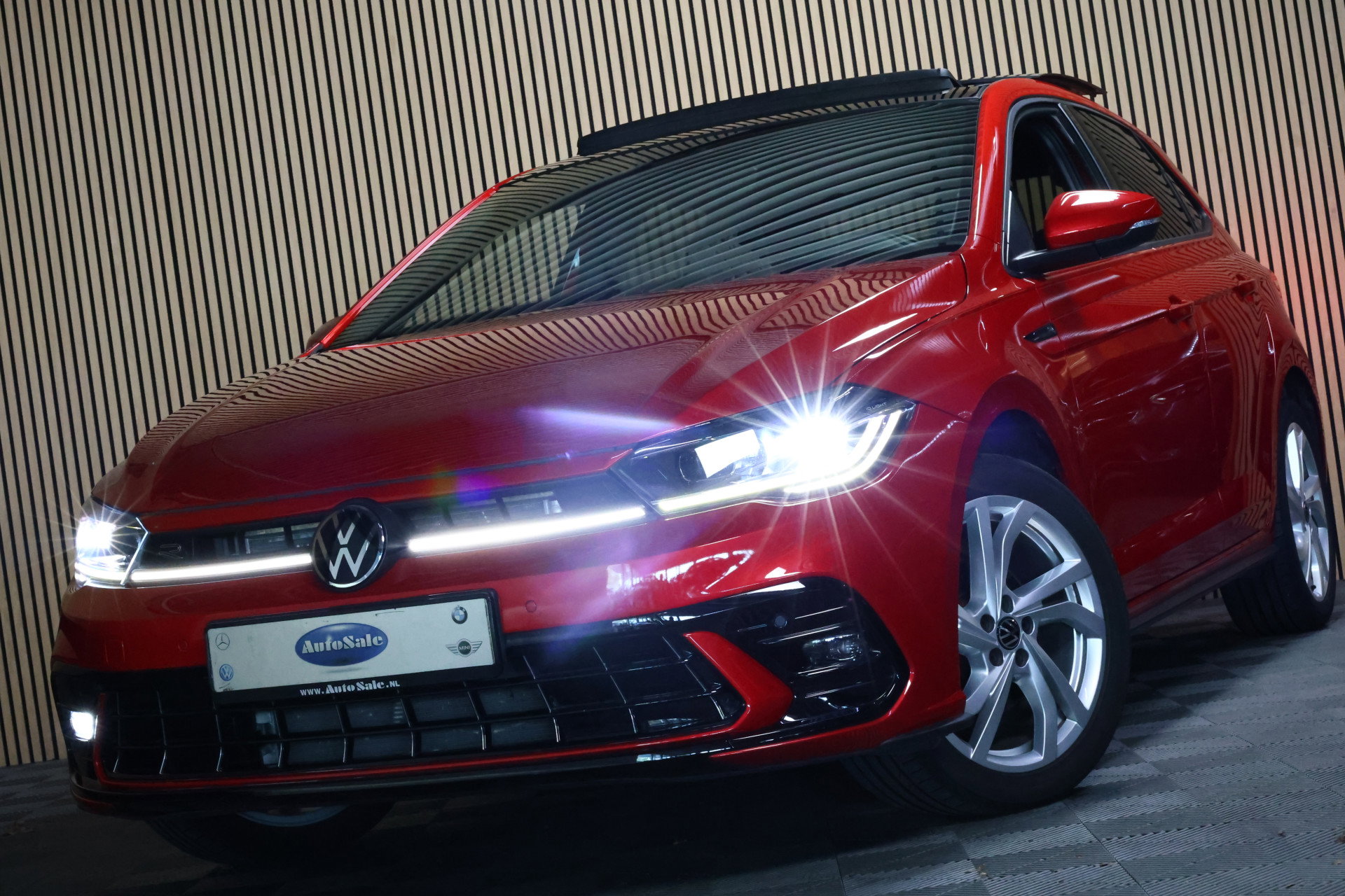 Volkswagen 1.0 TSI R-Line Business AVM DSG NAVI CARPLAY PANO STOELVW '22 - foto 11