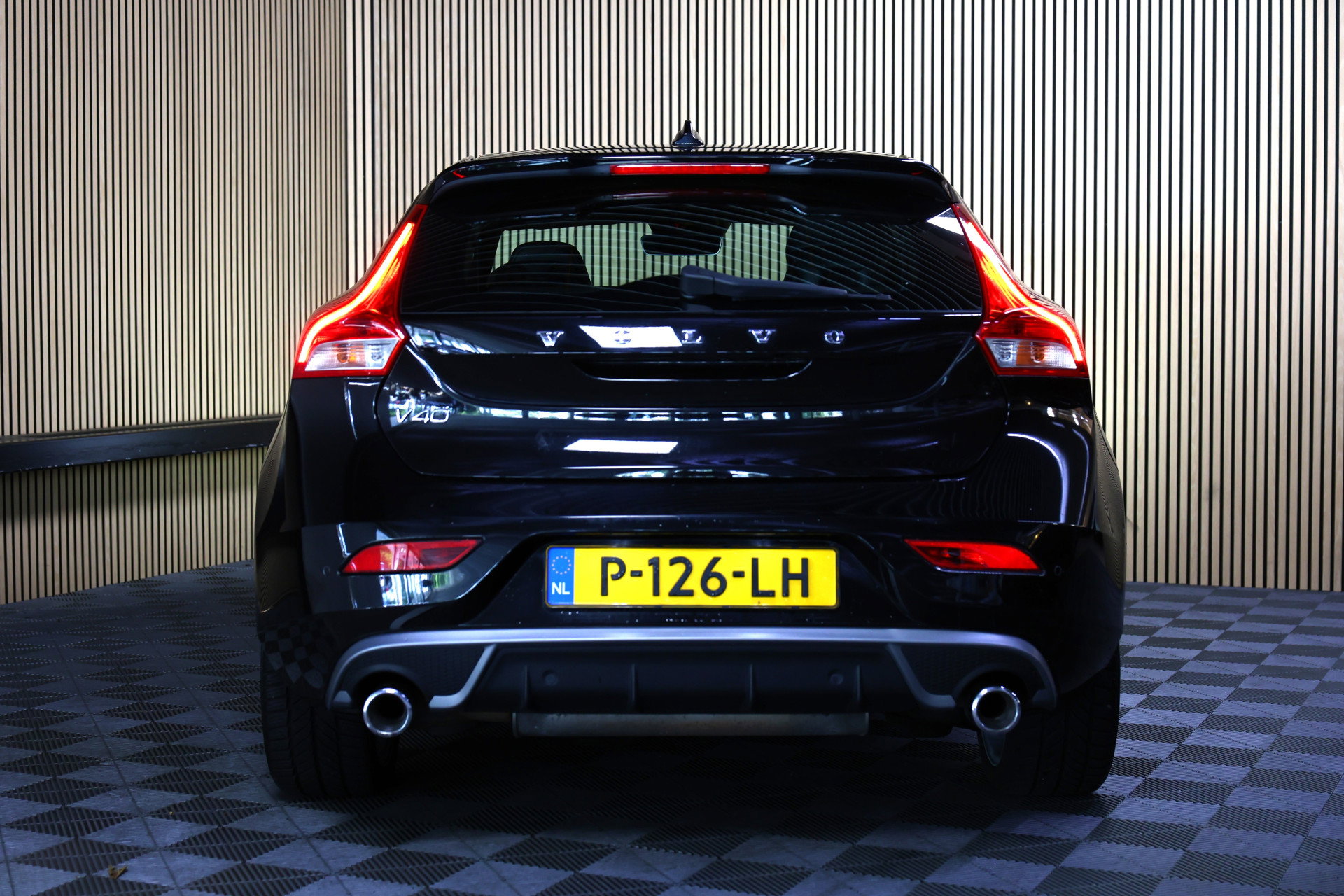 Volvo 2.0 T5 R-Design AVM NAVI CLIMA CRUISE PDC STOELVERWARMING "18 - foto 6