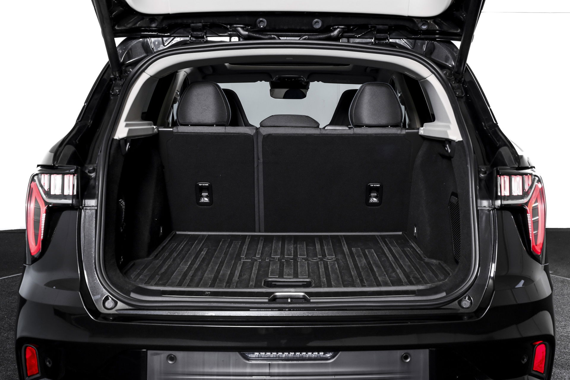 Lynk & Co - 01