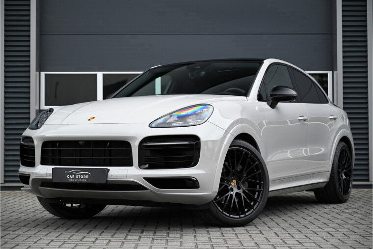 Foto van Porsche Cayenne Coupé 3.0 E-Hybrid ***VERKOCHT*** SPORT DESIGN / PANO / SPORTUITLAAT / KRIJT GRIJS / SPORT CHRONO / SOFTCLOSE / 360 CAMERA