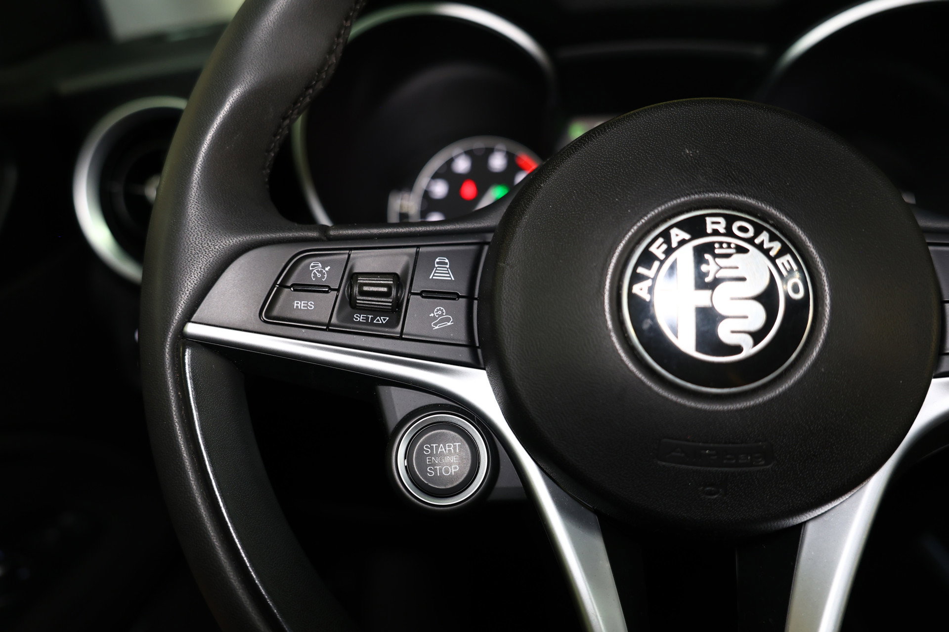Alfa Romeo 2.0 T AWD Super 44000 km !! AVM MEMORY CAMERA NAVI AUTOM CLIMA DNA '19 - foto 19