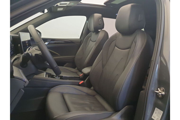 Volkswagen Tiguan 1.5 eTSI 150pk DSG/AUT Life Leder, Wegklapbare trekhaak, Camera, ACC