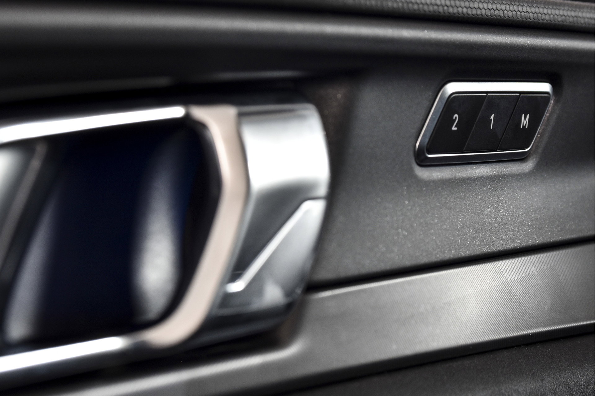 Lynk & Co - 01