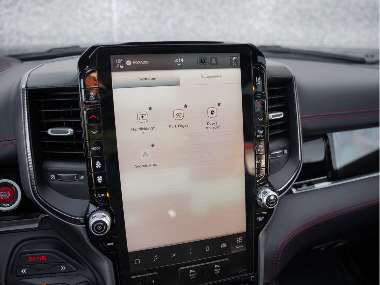 Apple carplay