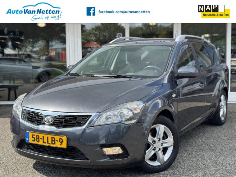 Foto van Kia cee'd Sporty Wagon 1.4 CVVT X-ecutive