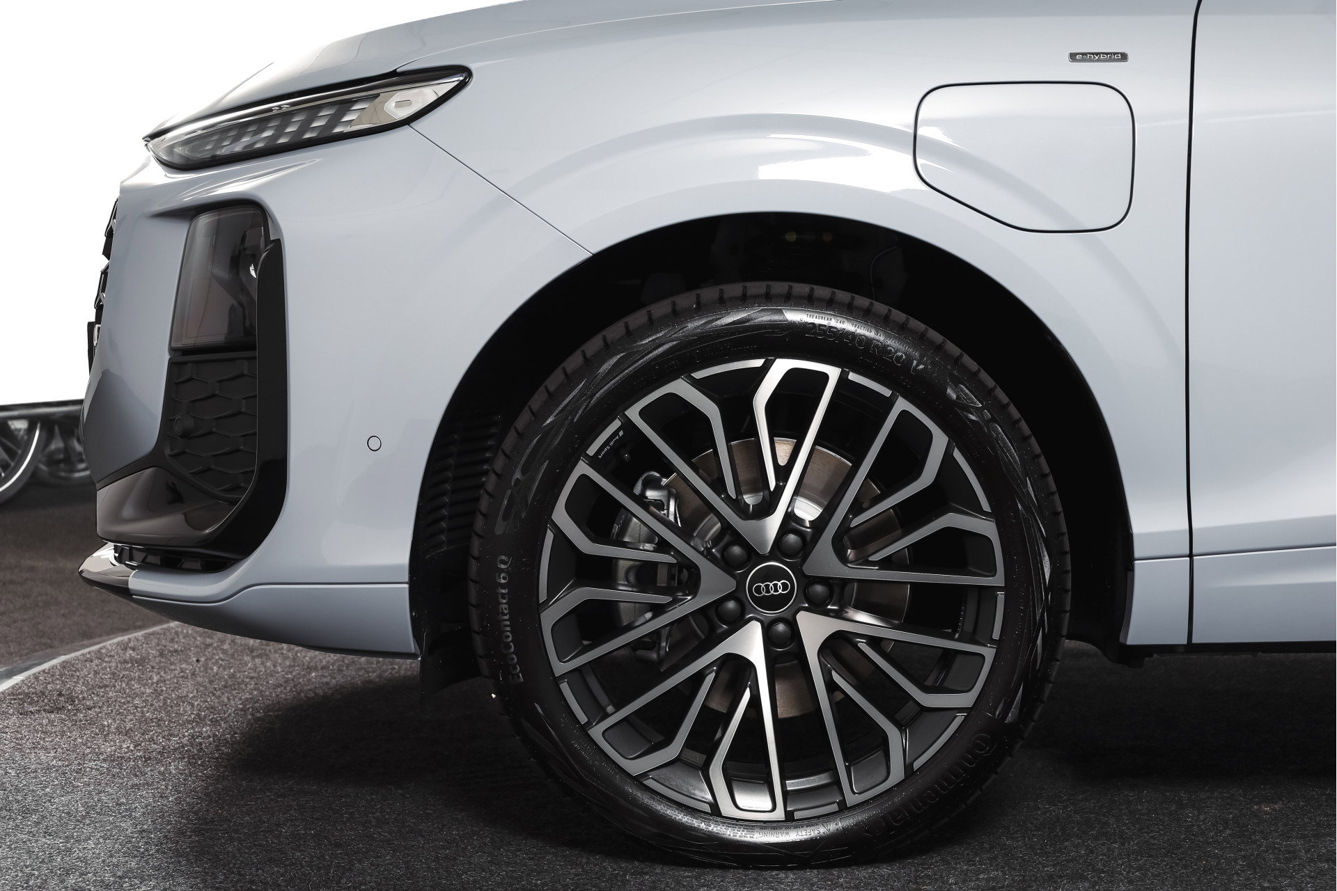 Audi - Q3