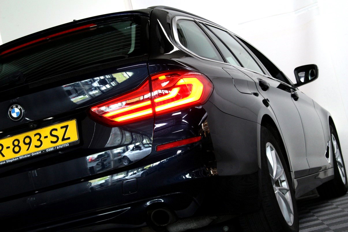 BMW Touring 520i Executive NAVI AVM LED STOELVW CAMERA LED '18 - foto 26
