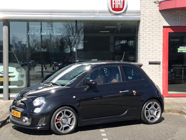 Foto van Fiat 500 1.4 T-Jet 160 Abarth Turismo