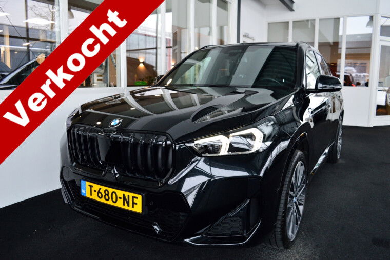 Foto van BMW X1 xDrive23i M-Sportedition (Mild Hybride) | Vol !!