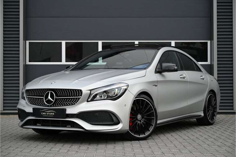 Foto van Mercedes-Benz CLA-Klasse AMG 45 4MATIC 381 PK / PANO / MAGNO / NIGHT / HARMAN KARDON / MEMORY / CAMERA / LED