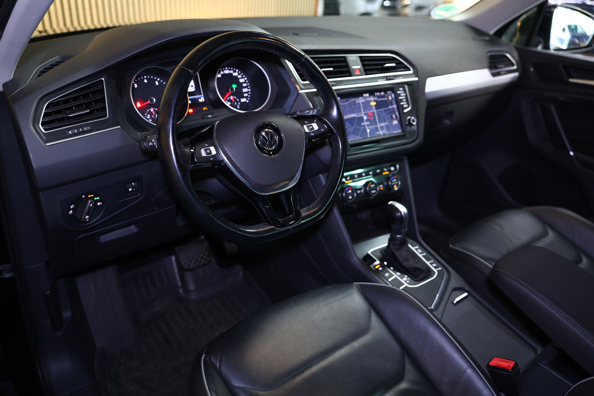 Volkswagen 1.4 TSI ACT Highline SPORTLEDER CARPLAY NAVI CLIMA PDC LANE EL.STOEL+VW MEMORY '16 - foto 27