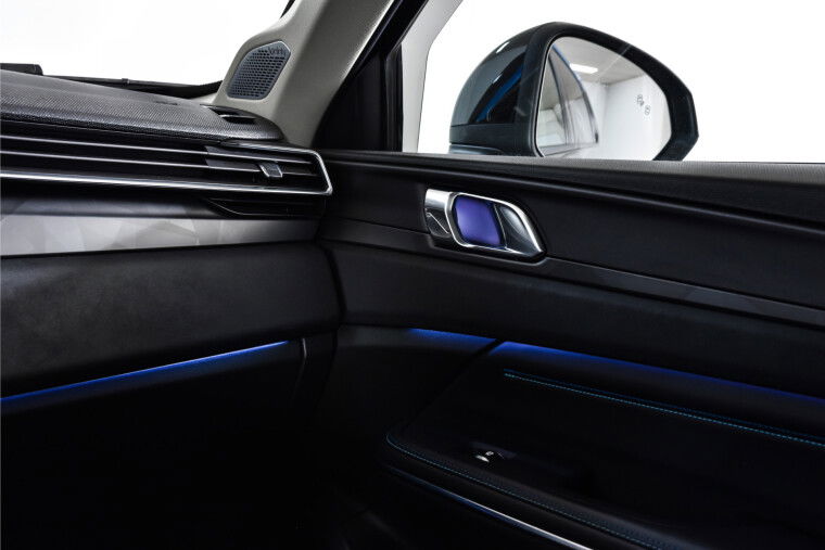 Lynk & Co - 01