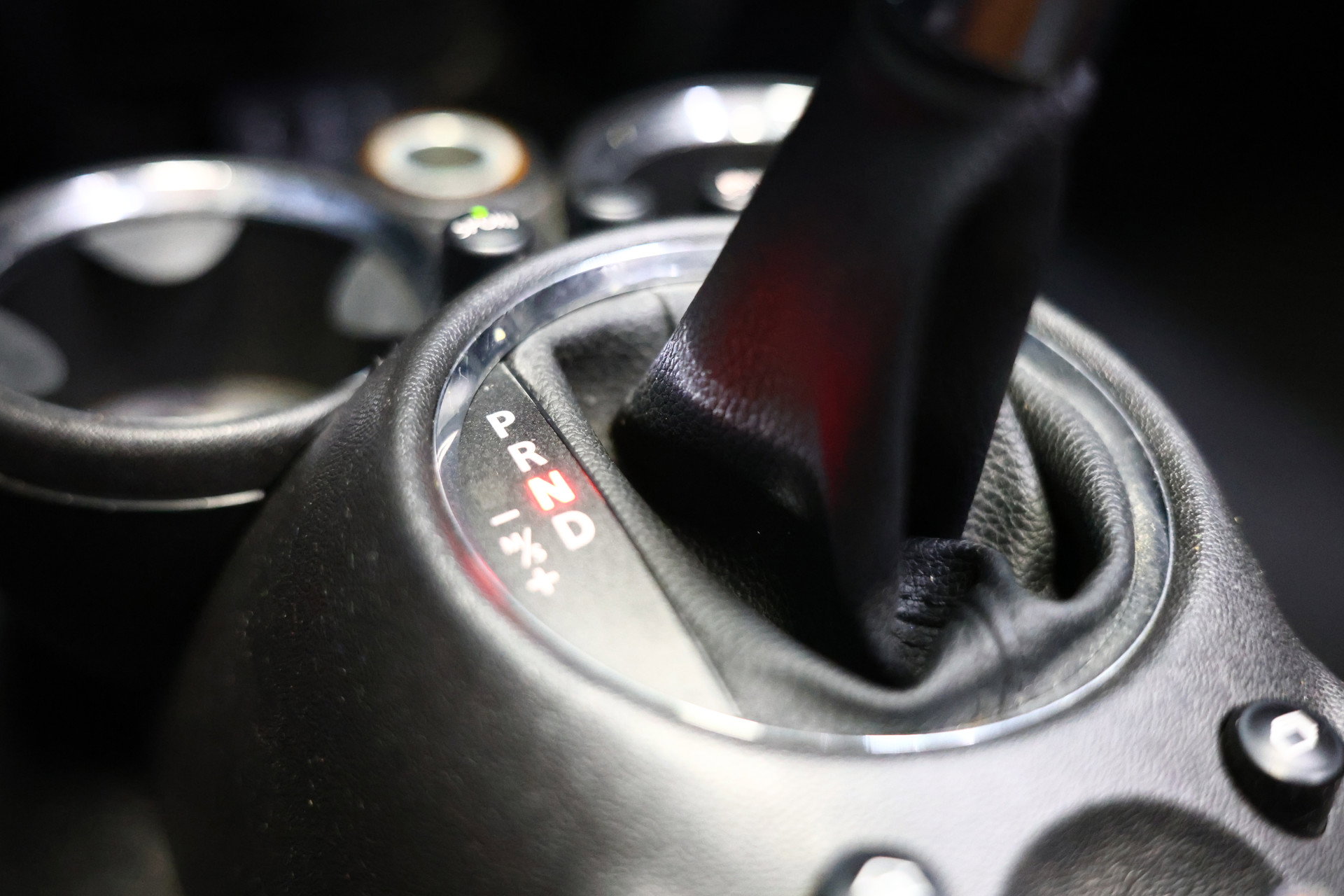 MINI 1.6 AUTOMAAT Chili LEDER NAVI BT STOELVW PDC '15 - foto 20