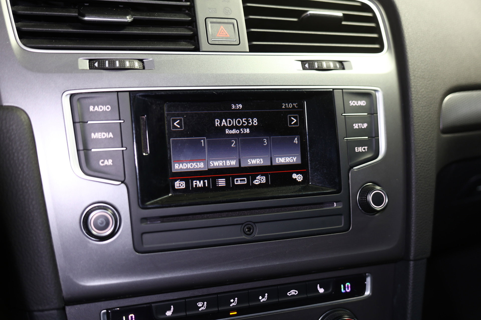 Volkswagen 1.4 TSI Highline LOUNGE AUTOMAAT ECC CRUISE PDC STOELVERWARMING '14 - foto 19