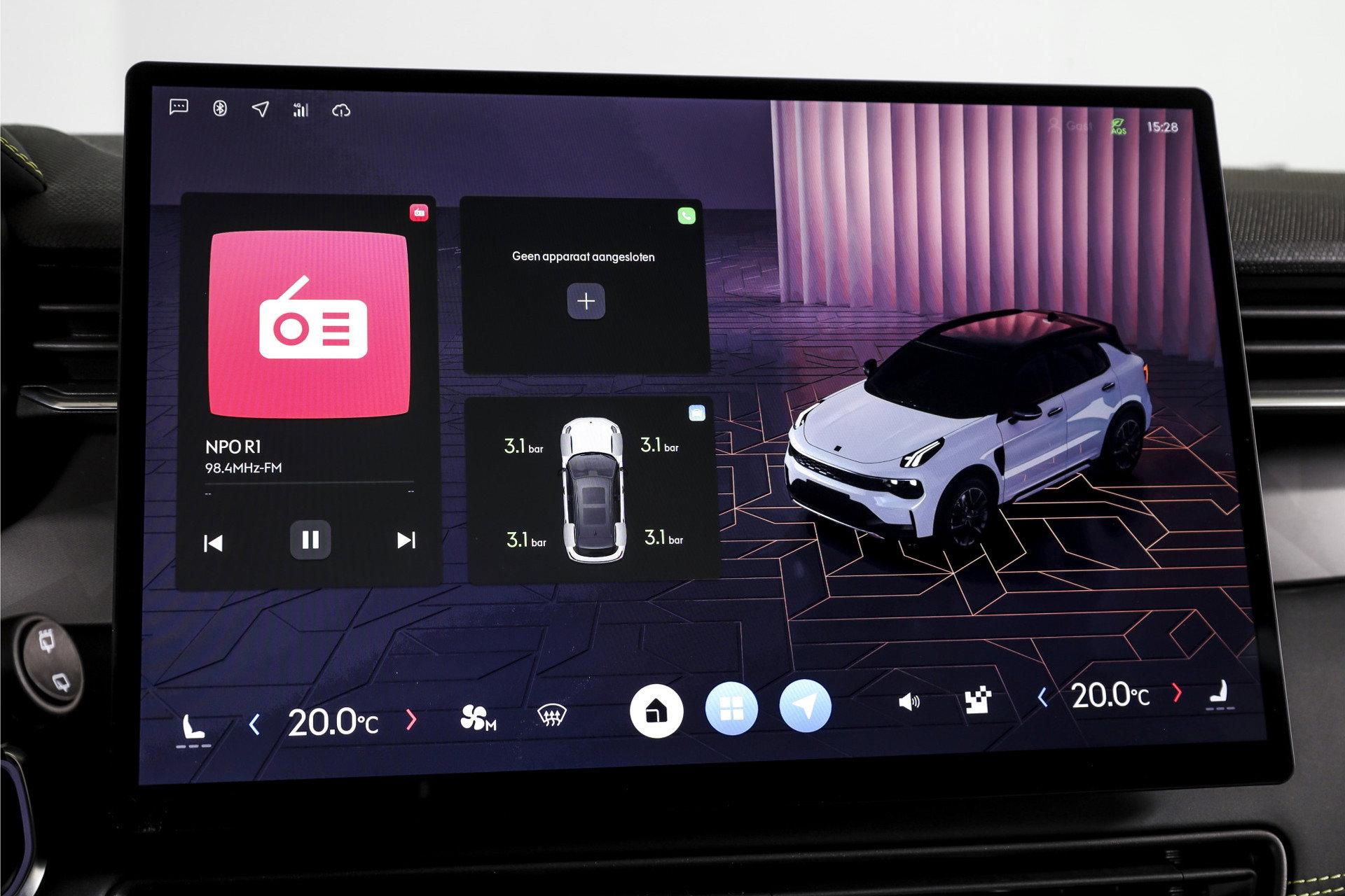 Lynk & Co - 01