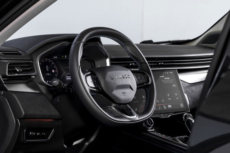 Lynk & Co - 01