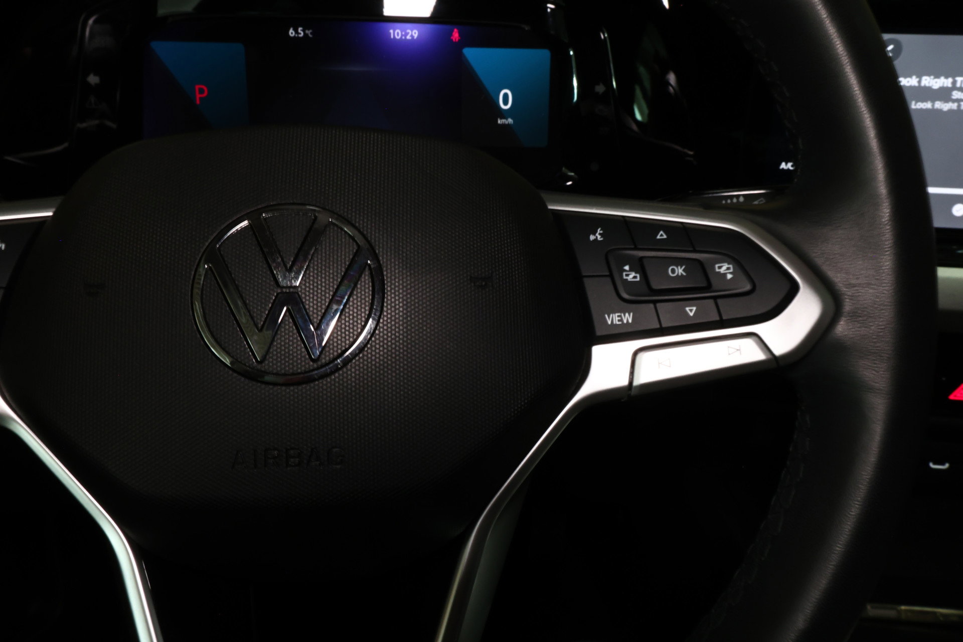 Volkswagen R line 1.0 eTsi AVM ACC CARPLAY CAMERA PDC '24 - foto 15