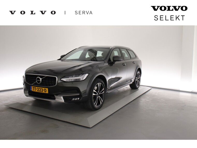 Foto van Volvo V90 Cross Country D4 AWD Pro Geartronic | Scandinavian Line |