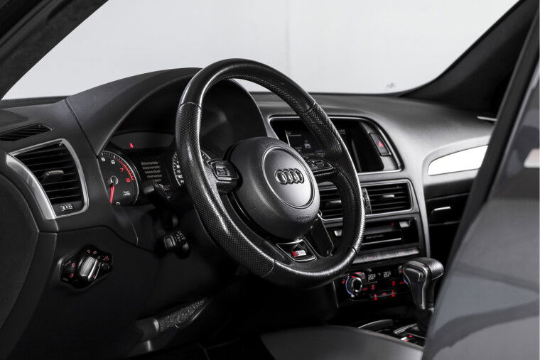 Audi - Q5
