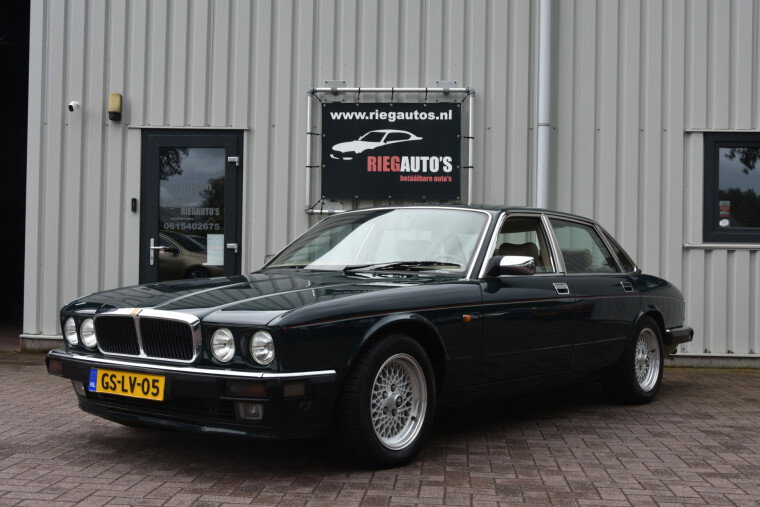 Foto van Jaguar XJ 6.0 V12 Origineel Nederlands!!