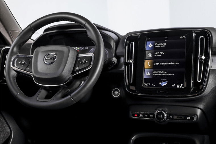 Volvo - XC40