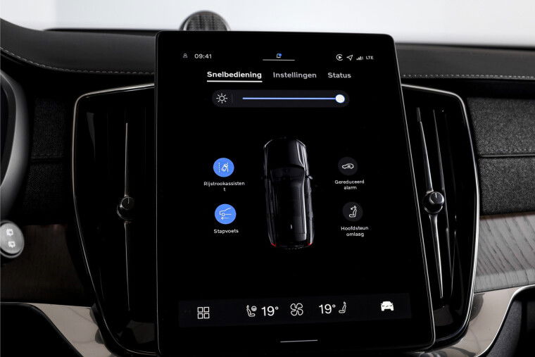 Volvo - XC90