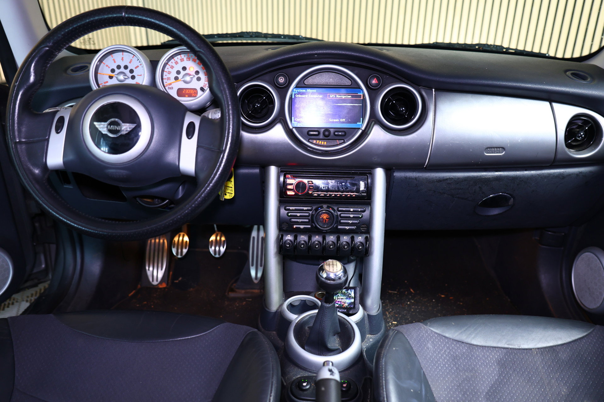 MINI 1.6 Cooper S Chili CLIMATRONIC AUX PARROT STOELVERWARMING '03 - foto 2